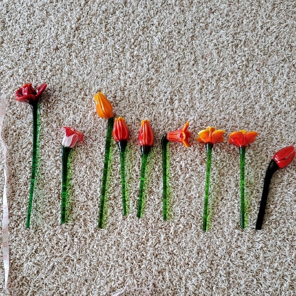 Murano Glass 9  Red Orange Flowers. - Picture 2 of 7